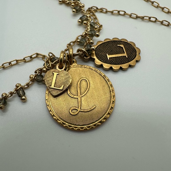 John wind gold tone faux pearl, moss agate, and letter ‘L’triple layer necklace - Picture 3 of 6